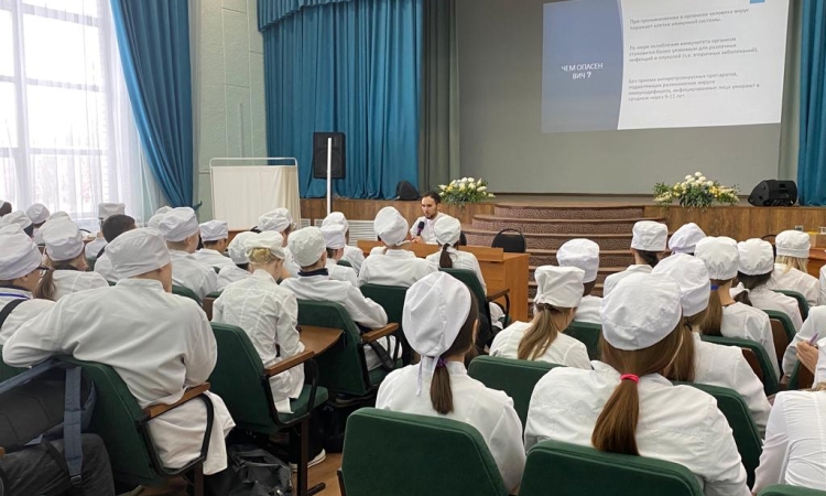 2023 жылдың 22 қарашасында «Денсаулық» ұлттық ғылыми-зерттеу мекемесінің мамандары Солтүстік Қазақстан жоғары медициналық колледжіне ЖИТС-тың алдын алу бойынша дәріспен келді